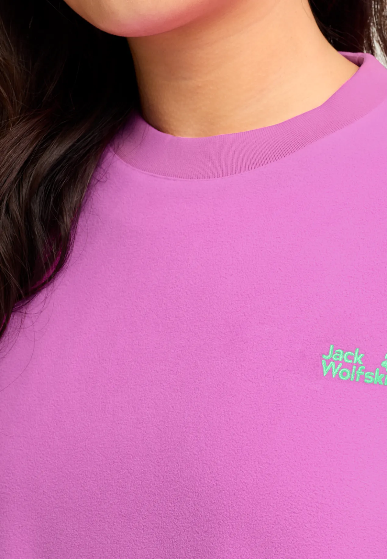 FIND THE WILD CREWNECK W