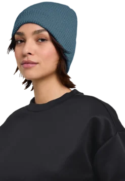 FUZZY BEANIE