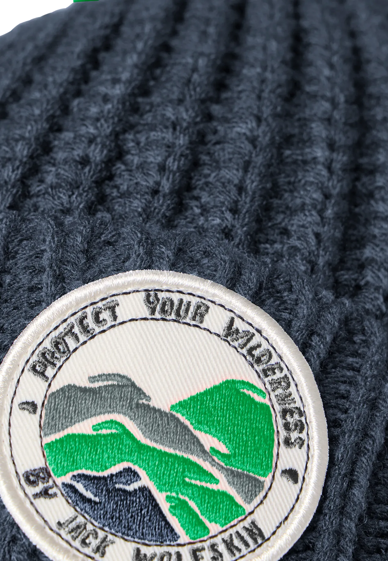 POMPOM BADGE BEANIE K