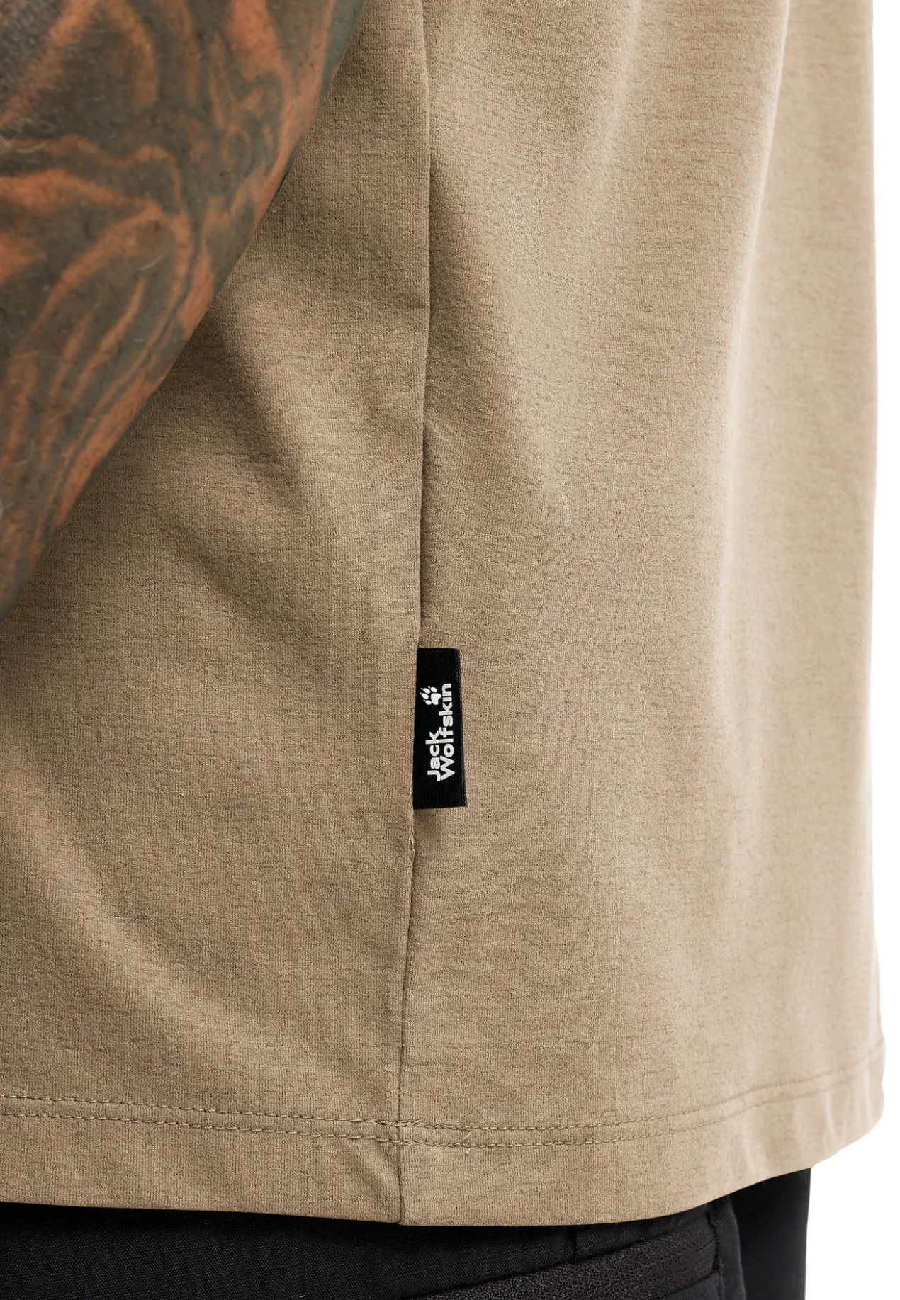 TRAVEL T M