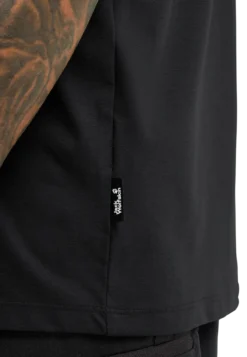 TRAVEL T M