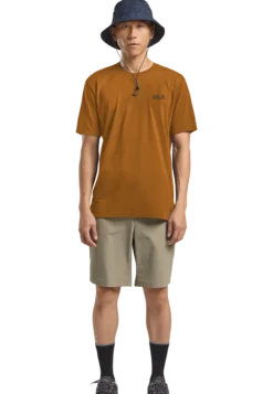 VONNAN GRAPHIC T M