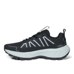 WILD HIKE LOW W